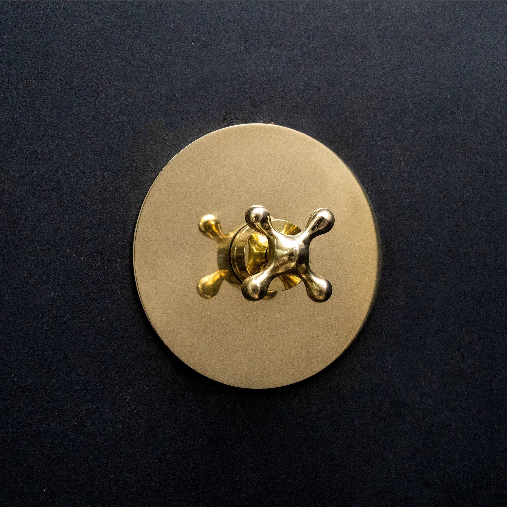 The Flat Luxura - Image 2