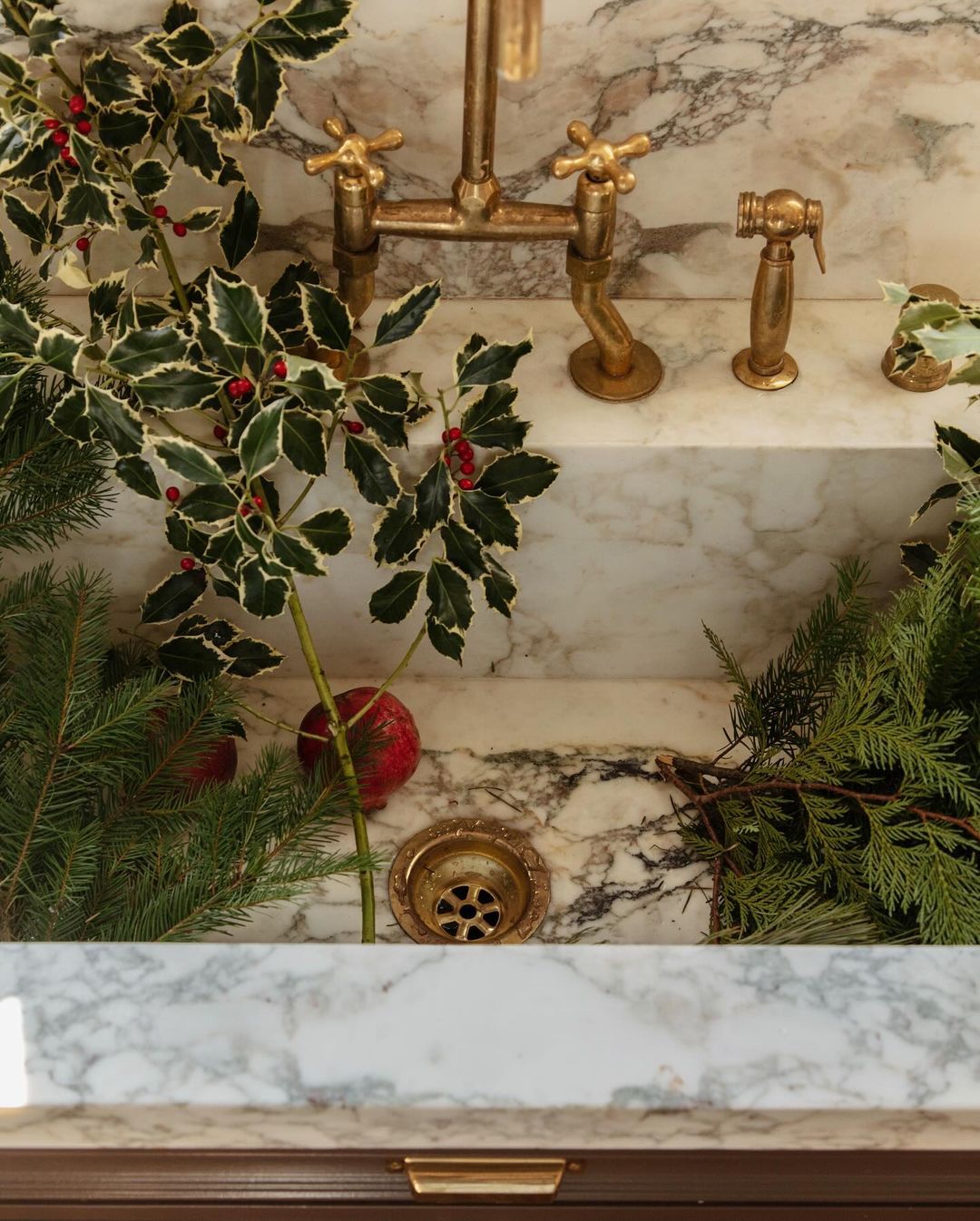 Lone Kitchen Faucet - Image 3